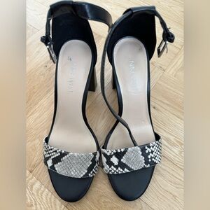 Nine West Women's Black Sandals | Size 7.5 | Snake Print